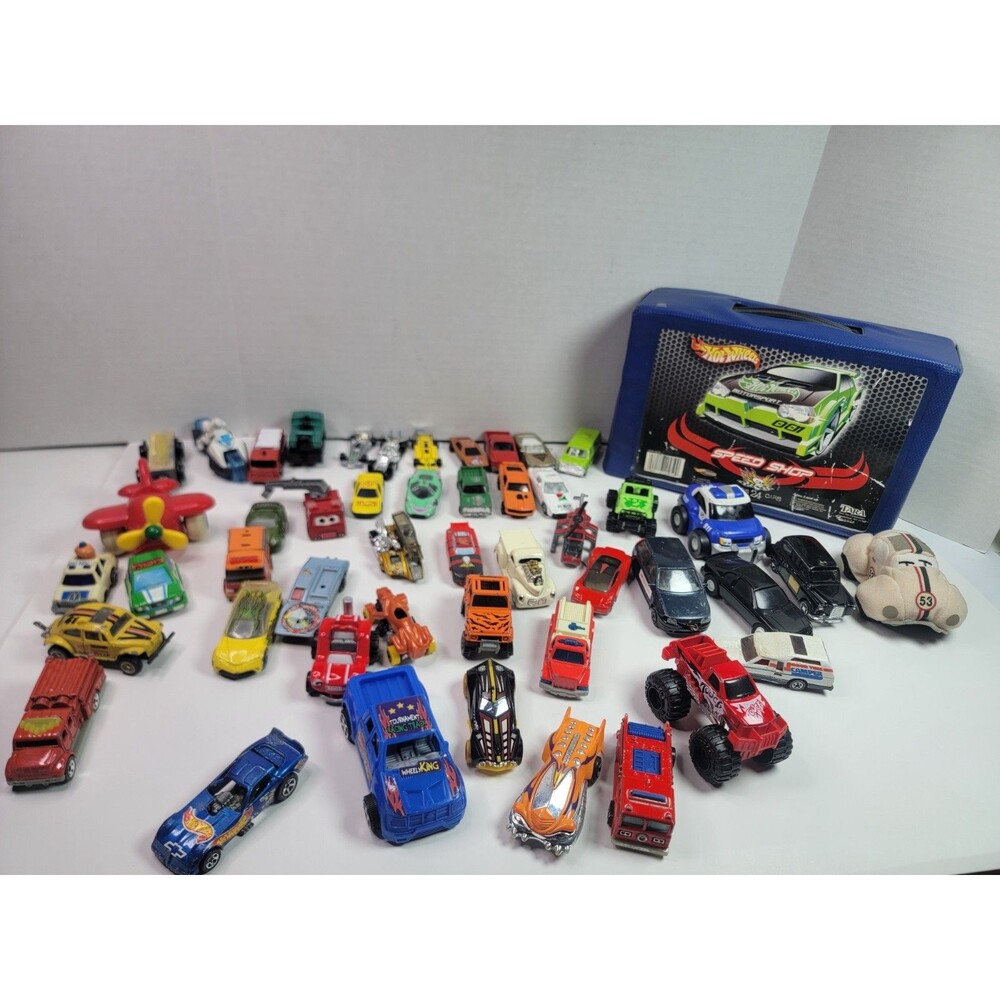 Mixed Lot 40+ Toy Cars Trucks Hot Wheels Matchbox McDonald’s Diecast w/ Carry...